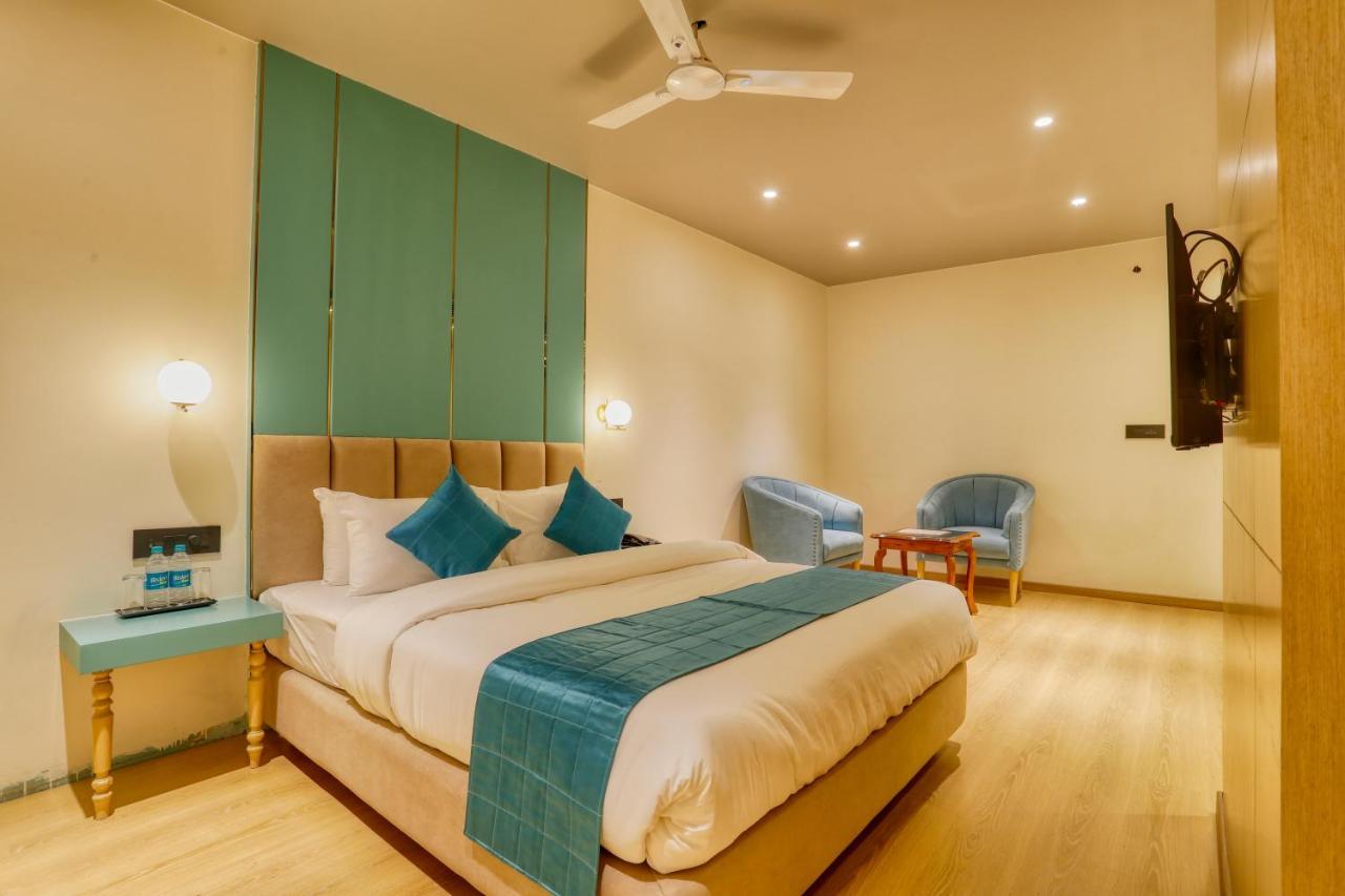 The Vincent Inn Bhopal Exteriör bild