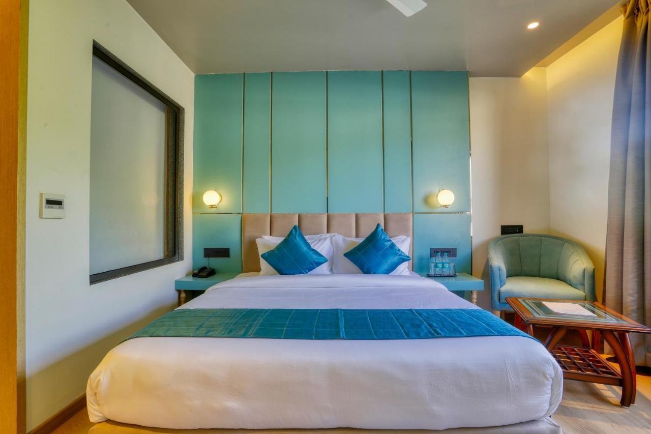 The Vincent Inn Bhopal Exteriör bild