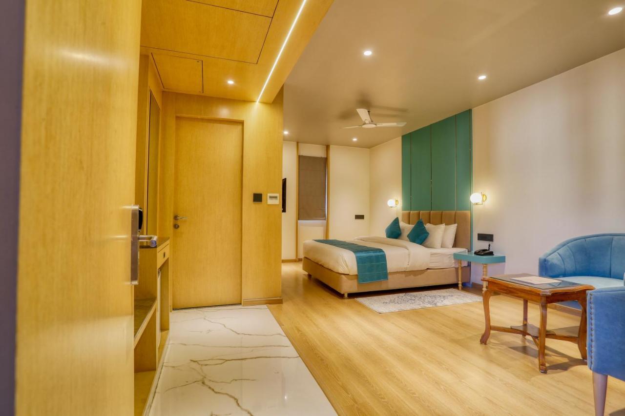 The Vincent Inn Bhopal Exteriör bild